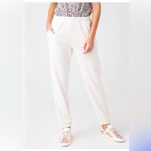 XIRENA Women's Davis Pant size small